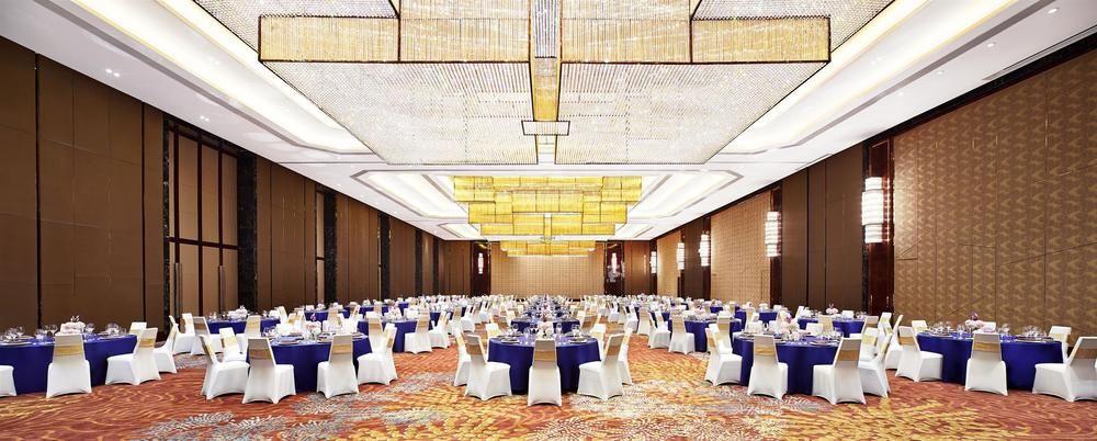 Sheraton Grand Zhengzhou Hotel Екстер'єр фото