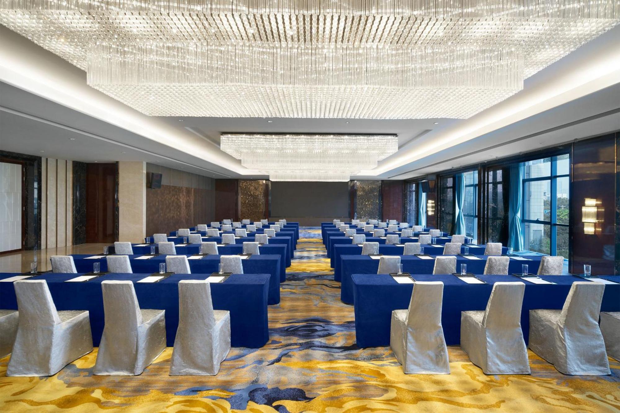 Sheraton Grand Zhengzhou Hotel Екстер'єр фото