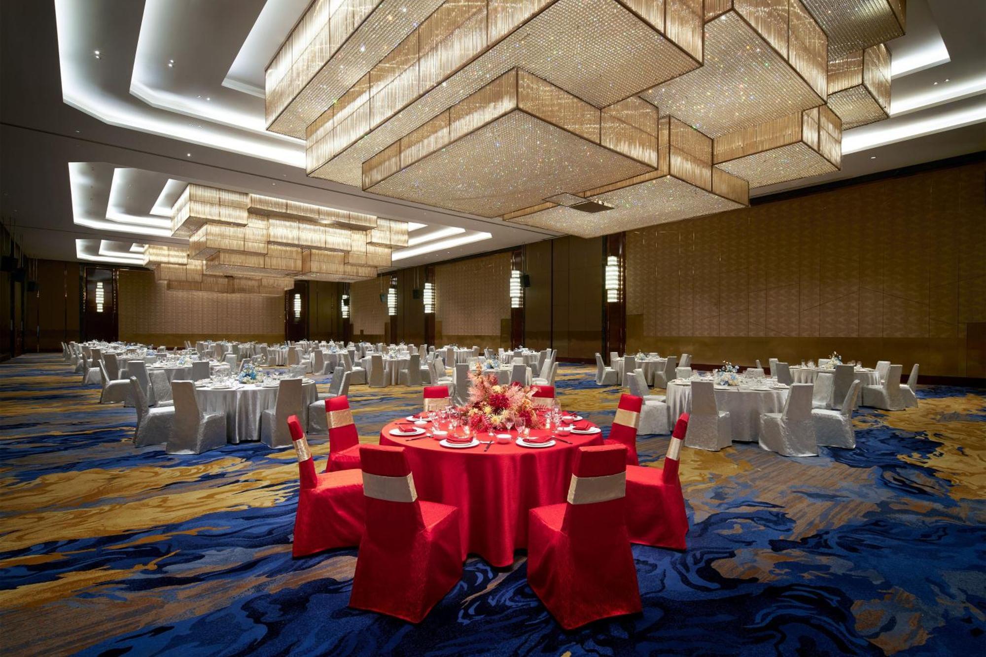 Sheraton Grand Zhengzhou Hotel Екстер'єр фото