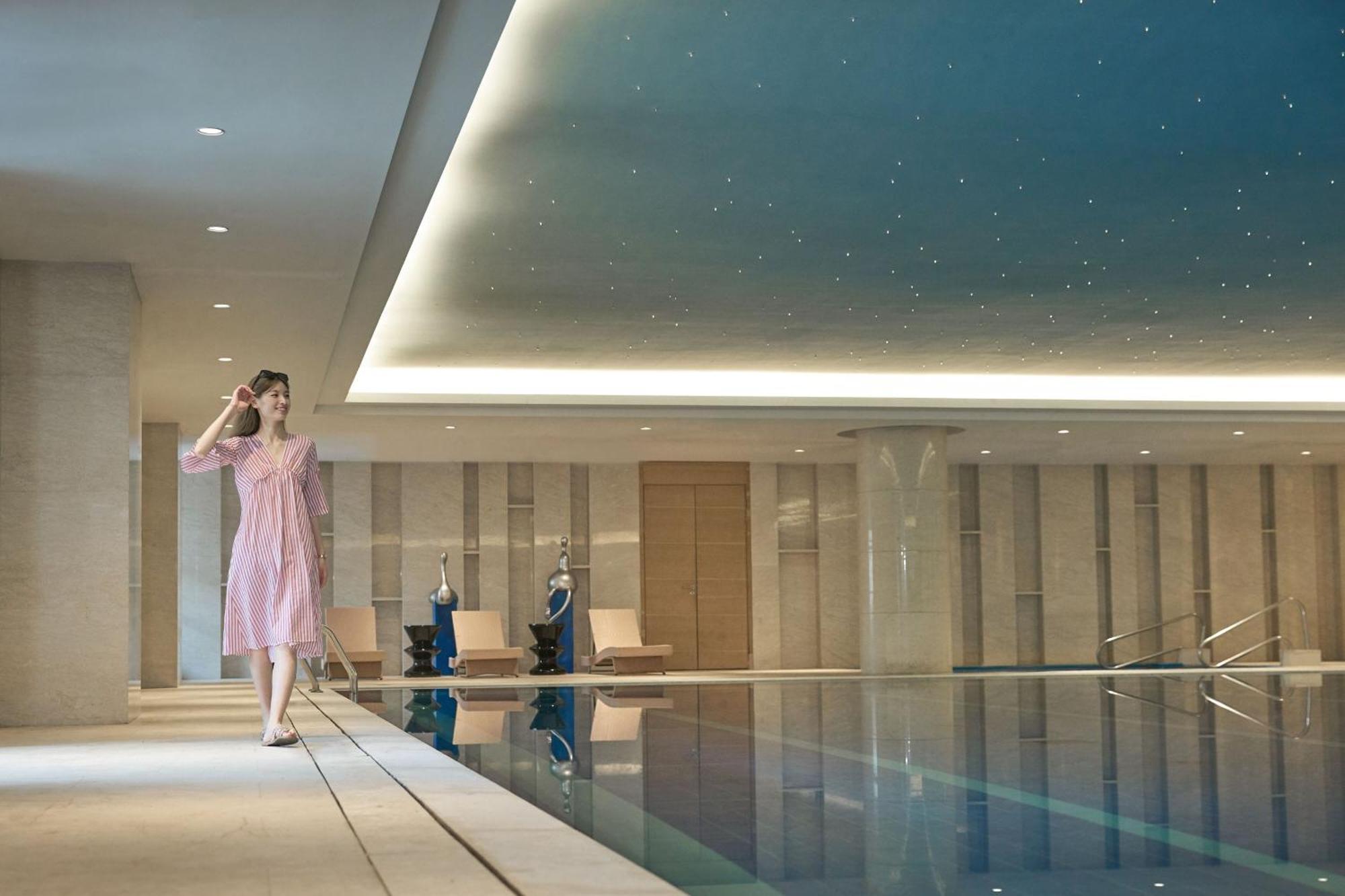 Sheraton Grand Zhengzhou Hotel Екстер'єр фото
