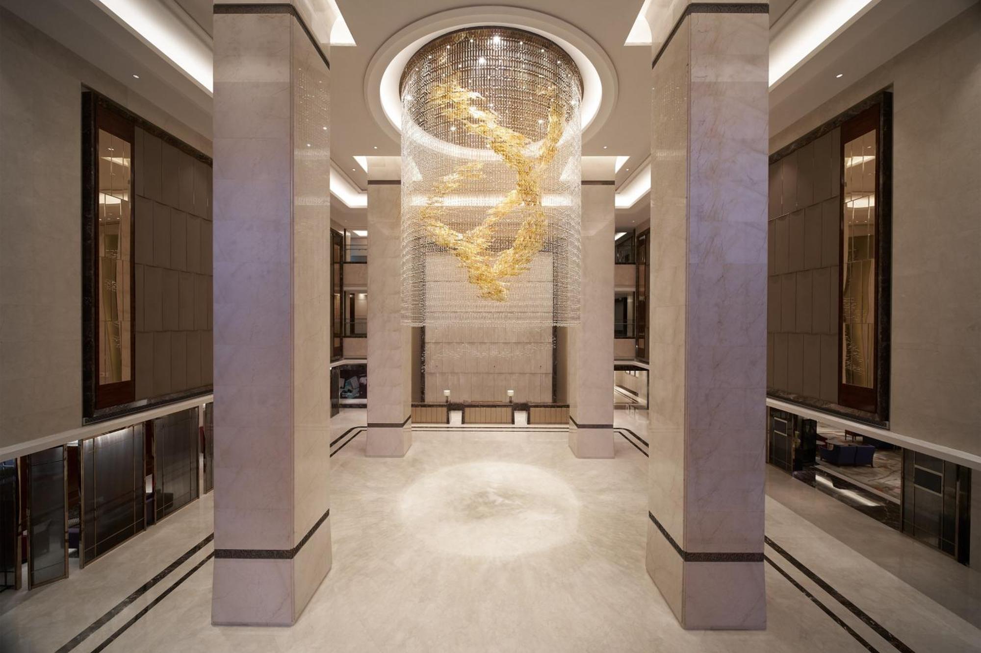 Sheraton Grand Zhengzhou Hotel Екстер'єр фото